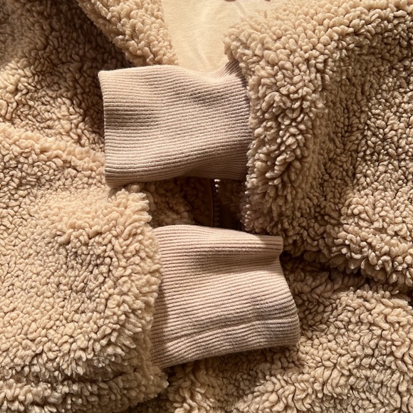 ROAM Fuzzy Pullover Faux Shearling Hoodie Half Zip Size Medium in Nude - Picture 6 of 9